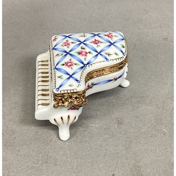 Lefton China 1997 #11176 - Piano Hinged Trinket Box Pink Flowers - Picture 2 of 11